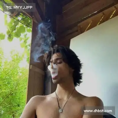 焦轲益